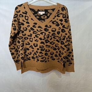 Knox Rose V-Neck Sweater - Tan and Black Leopard Print